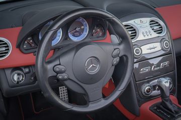 Mercedes-Benz SLR