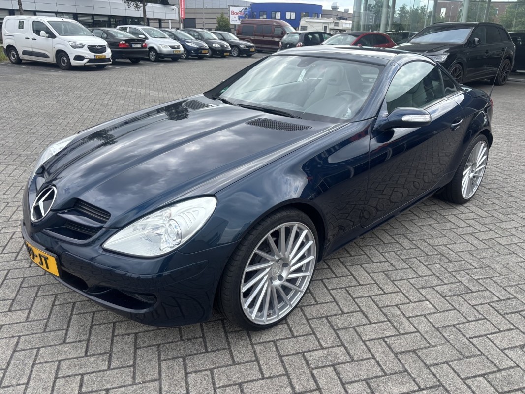 Mercedes-Benz SLK