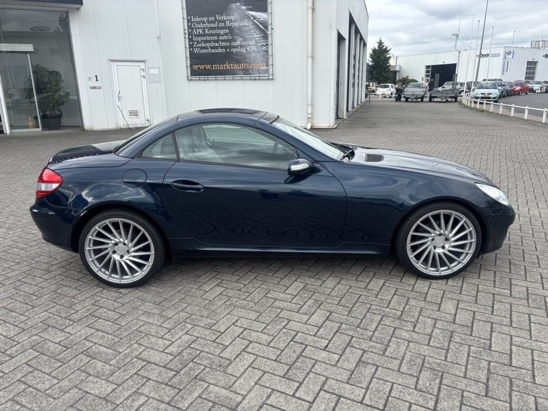 Mercedes-Benz SLK