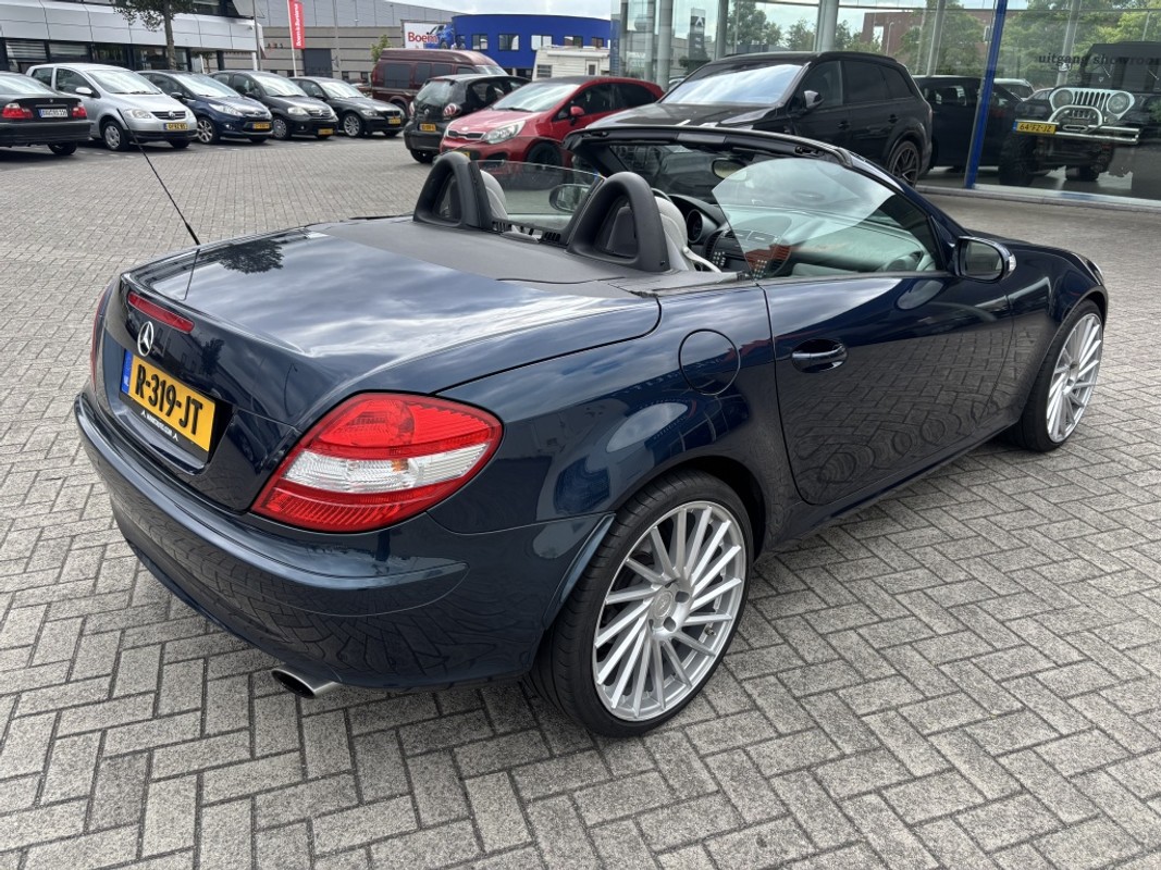 Mercedes-Benz SLK