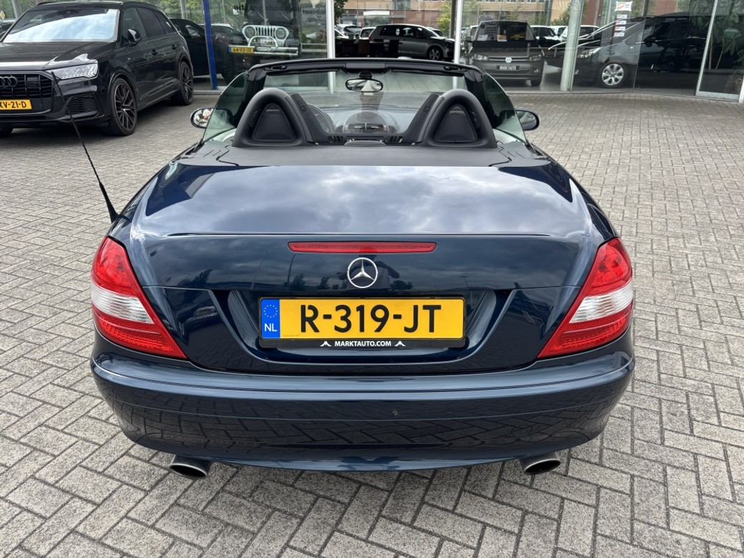 Mercedes-Benz SLK