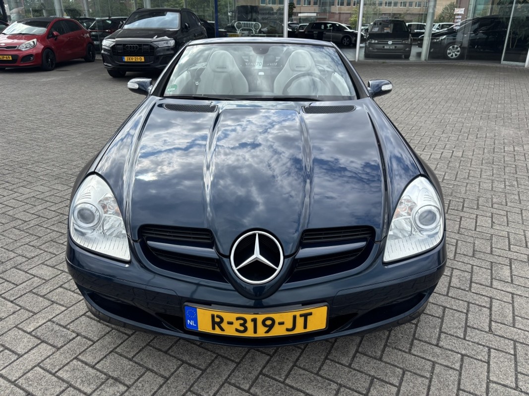 Mercedes-Benz SLK