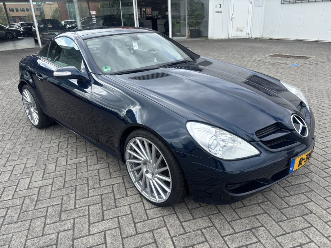 Mercedes-Benz SLK
