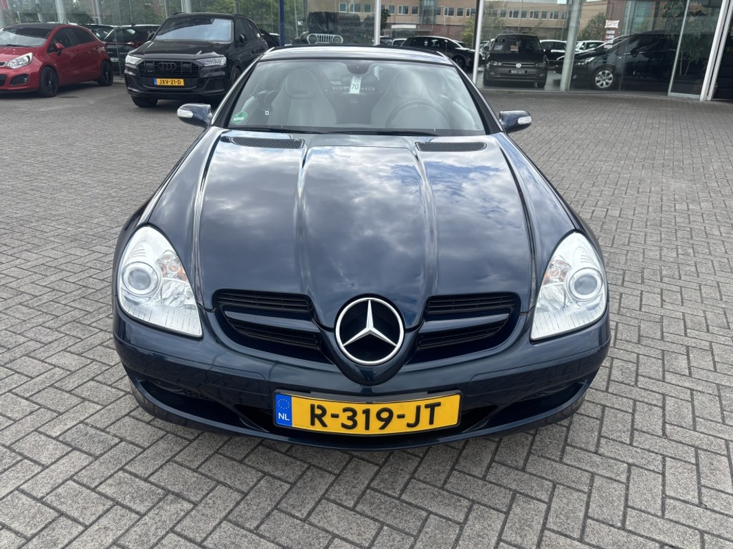 Mercedes-Benz SLK