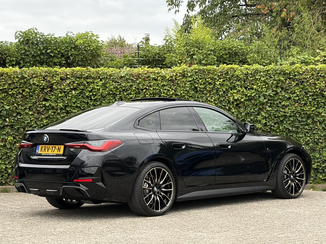 BMW i4