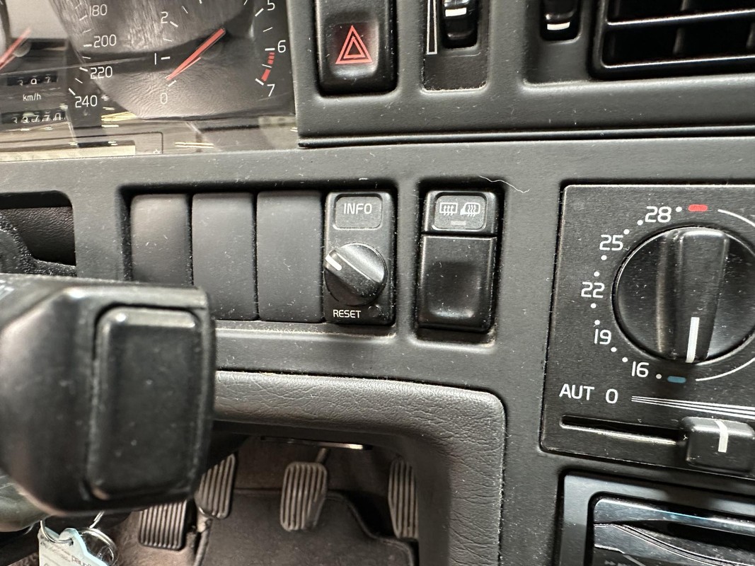 Volvo 850