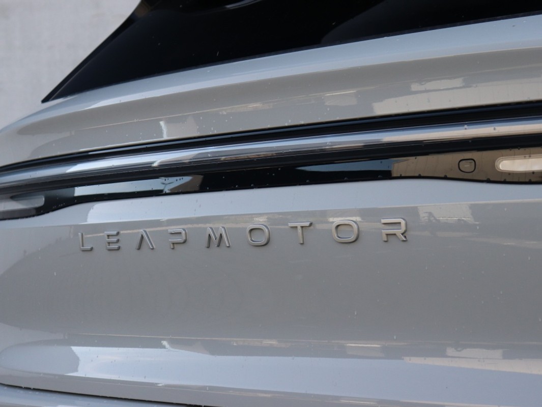 Leapmotor C10