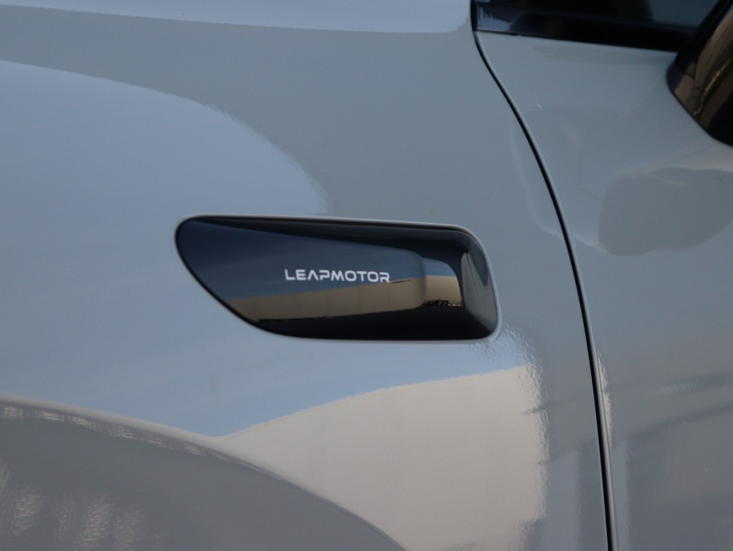 Leapmotor C10