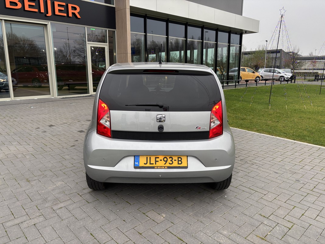 SEAT Mii