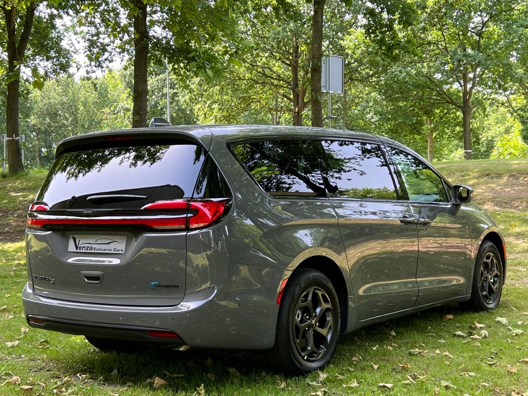 Chrysler Pacifica