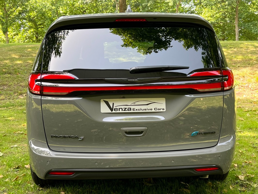 Chrysler Pacifica