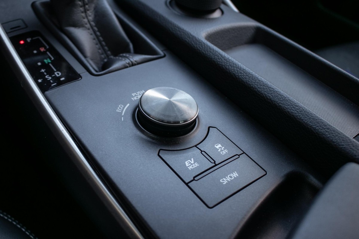 Lexus IS