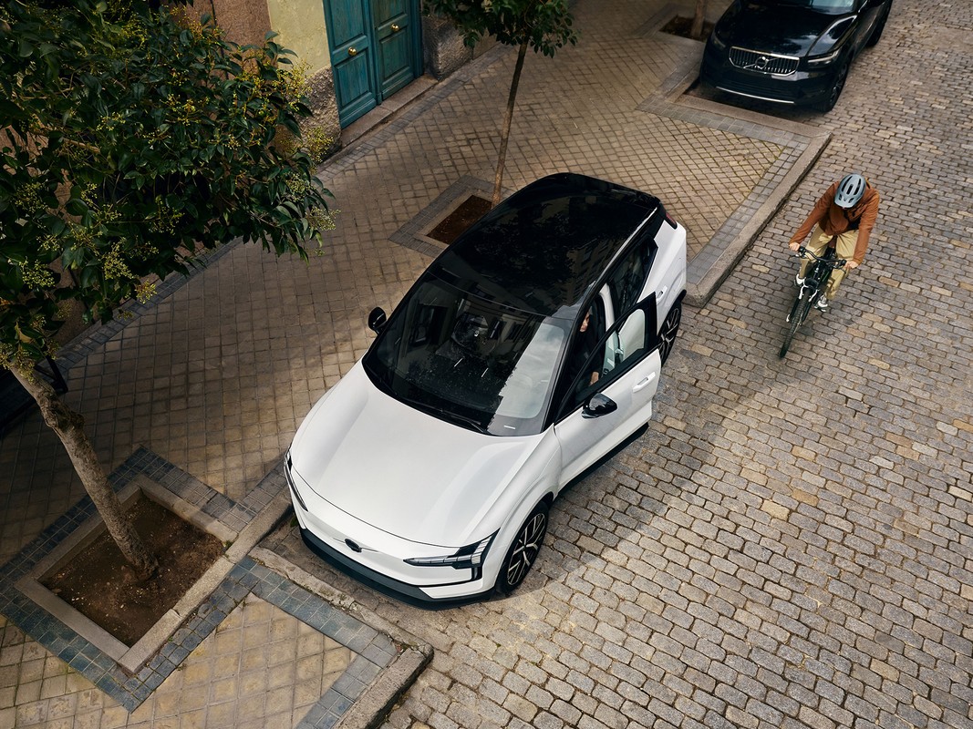Volvo EX30