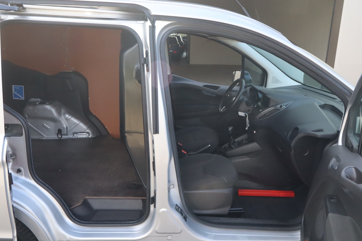 Ford Transit Courier