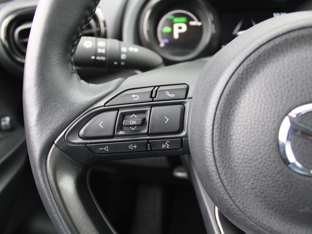 Mazda 2 Hybrid