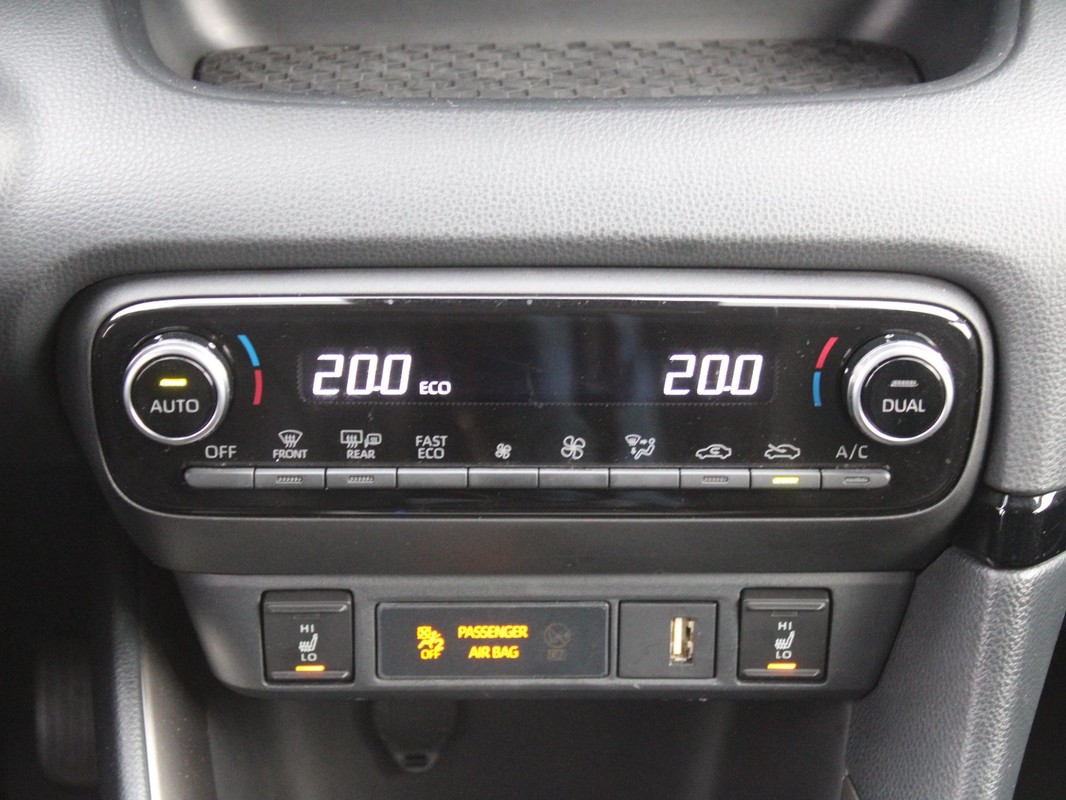 Mazda 2 Hybrid