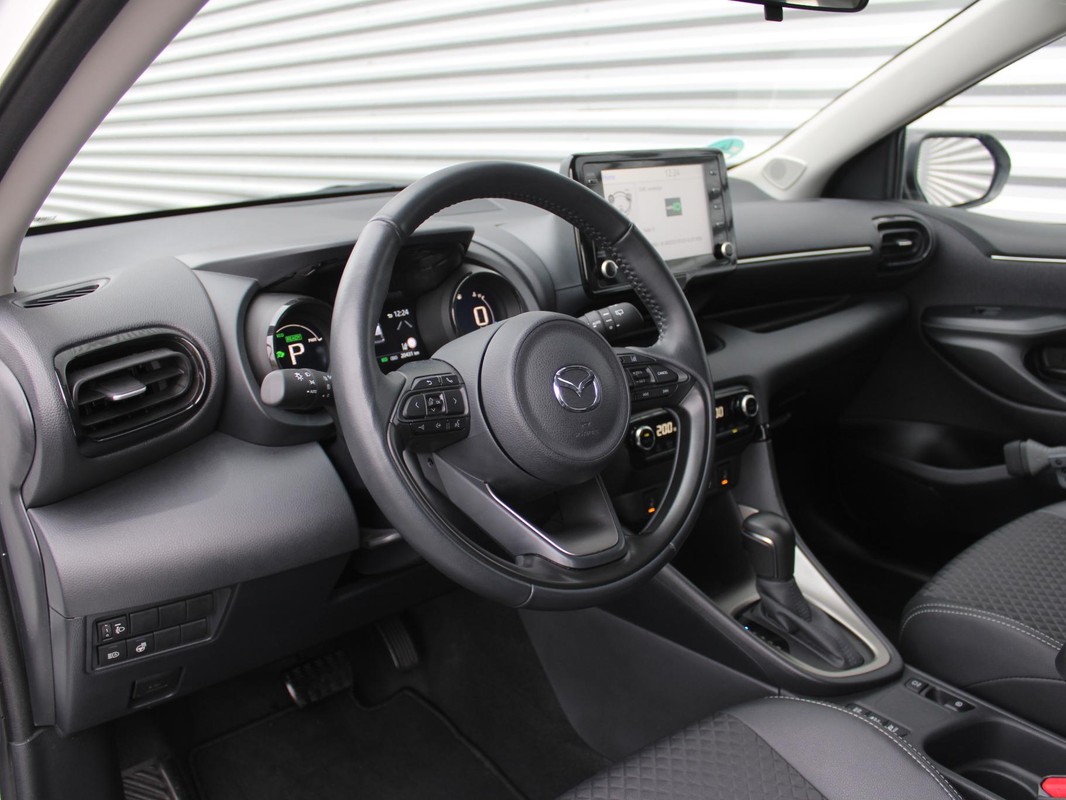 Mazda 2 Hybrid