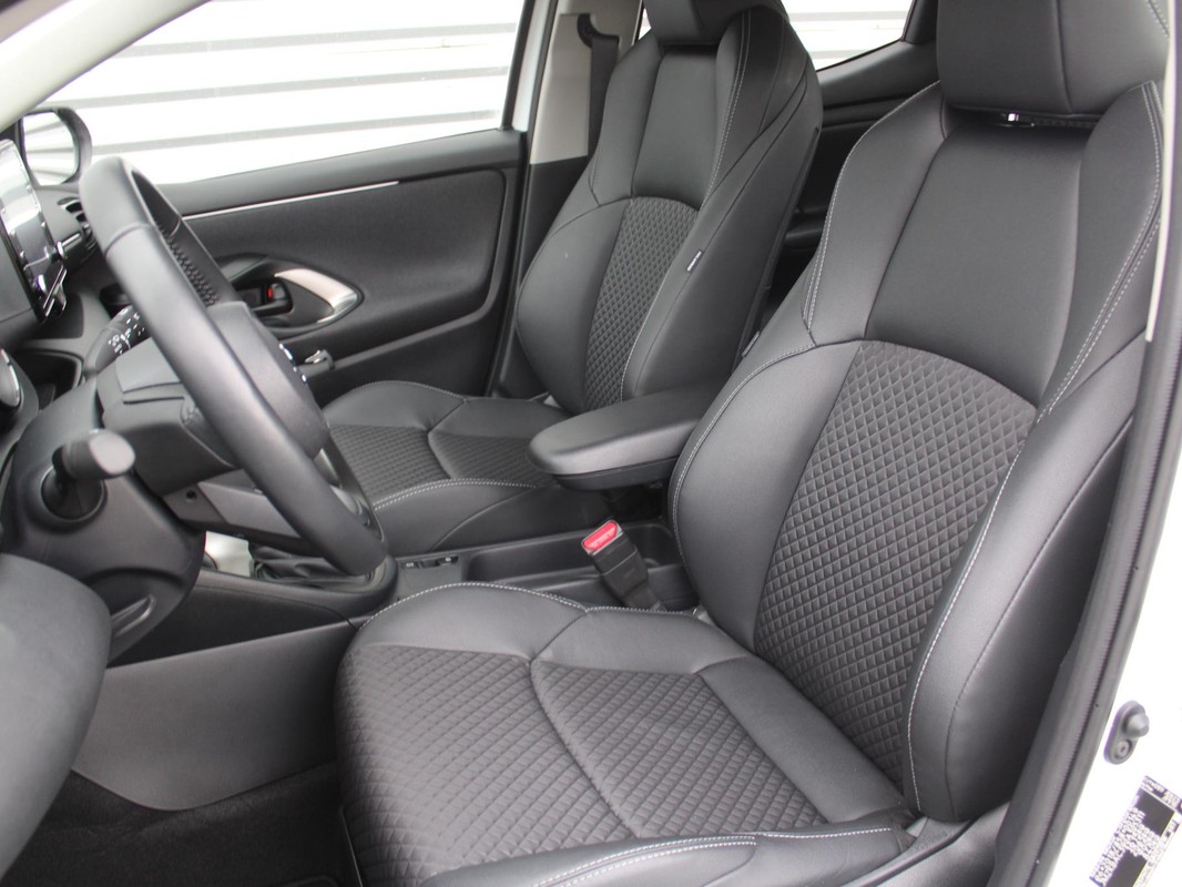 Mazda 2 Hybrid
