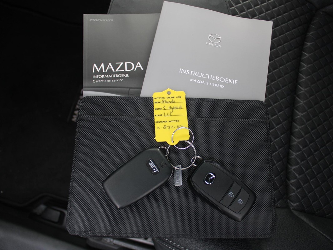 Mazda 2 Hybrid