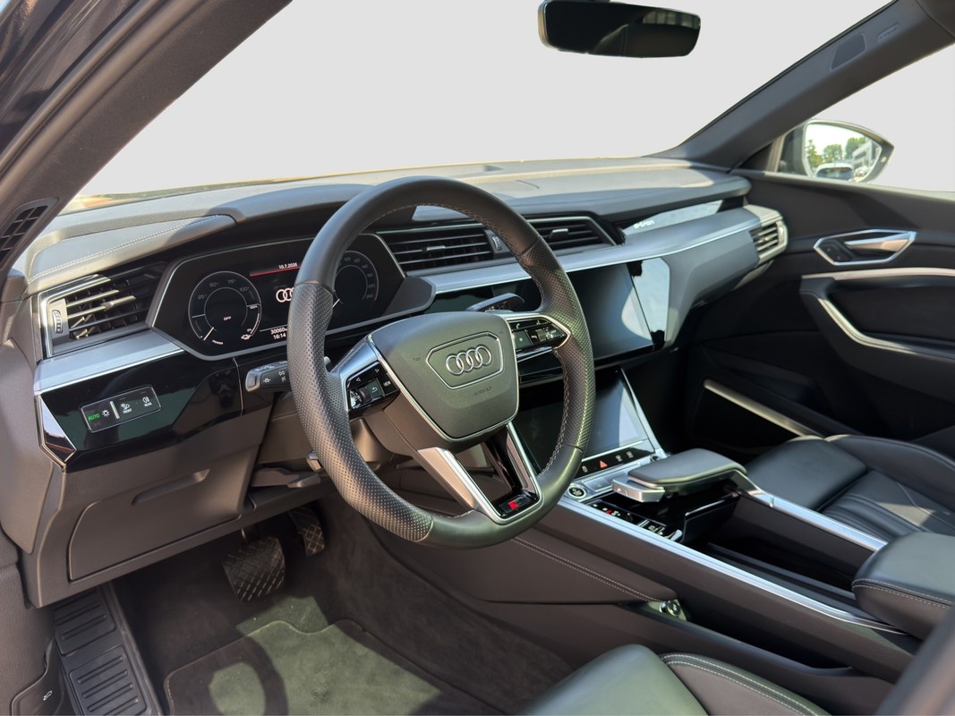 Audi e-tron