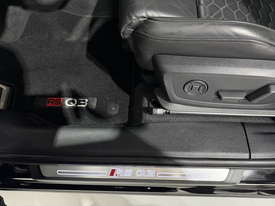 Audi RSQ3