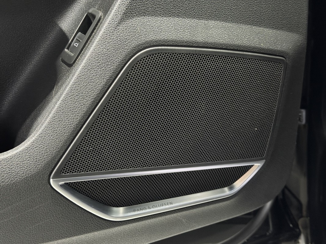 Audi RSQ3