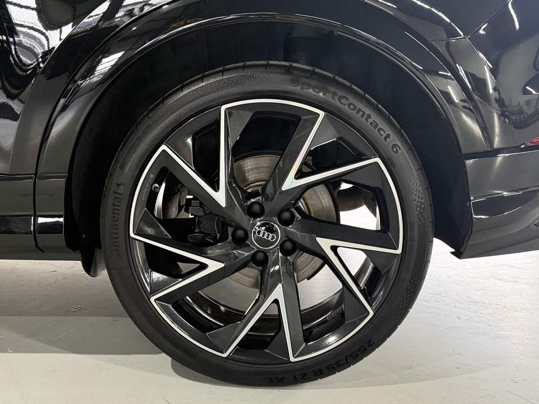 Audi RSQ3