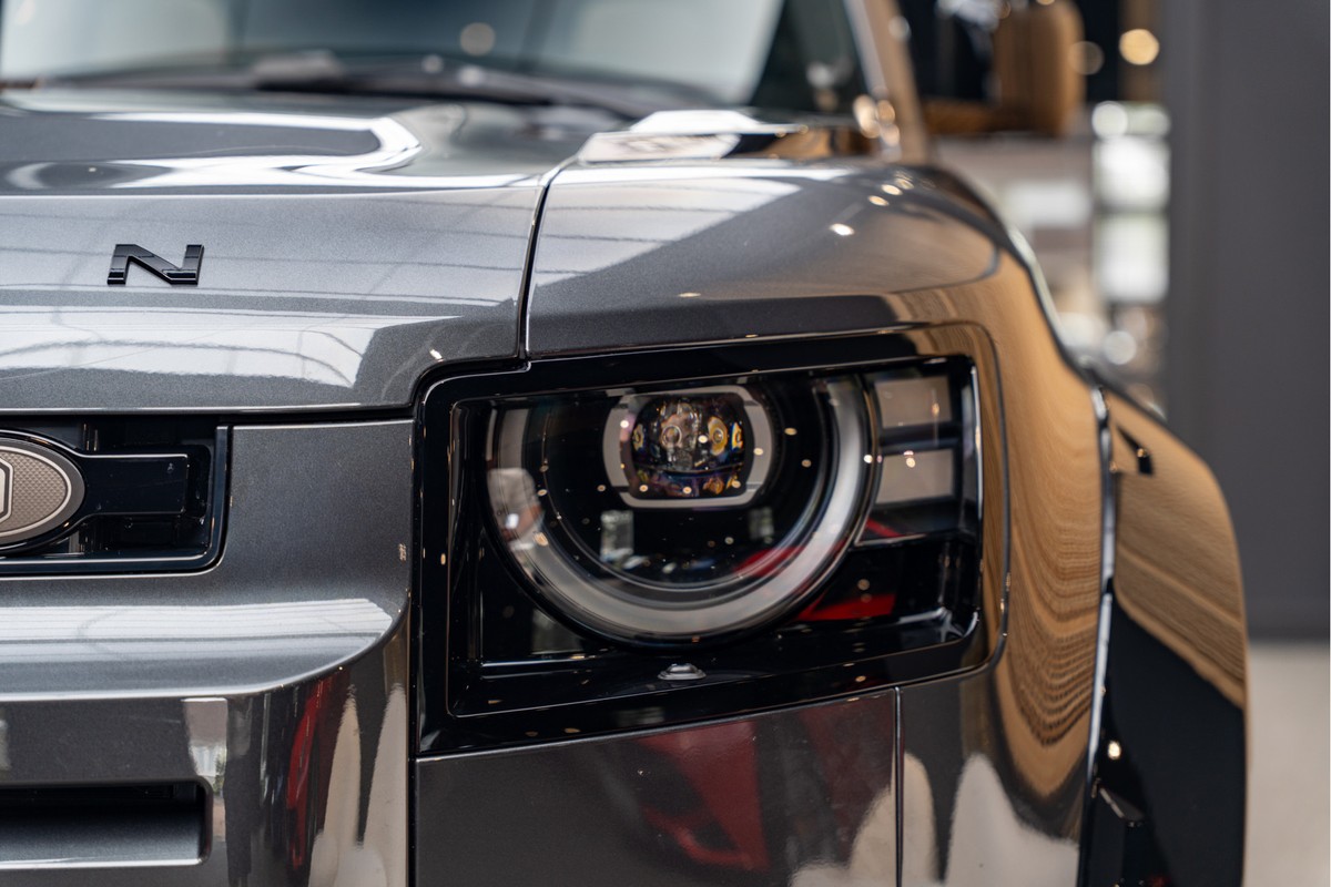 Land Rover Defender