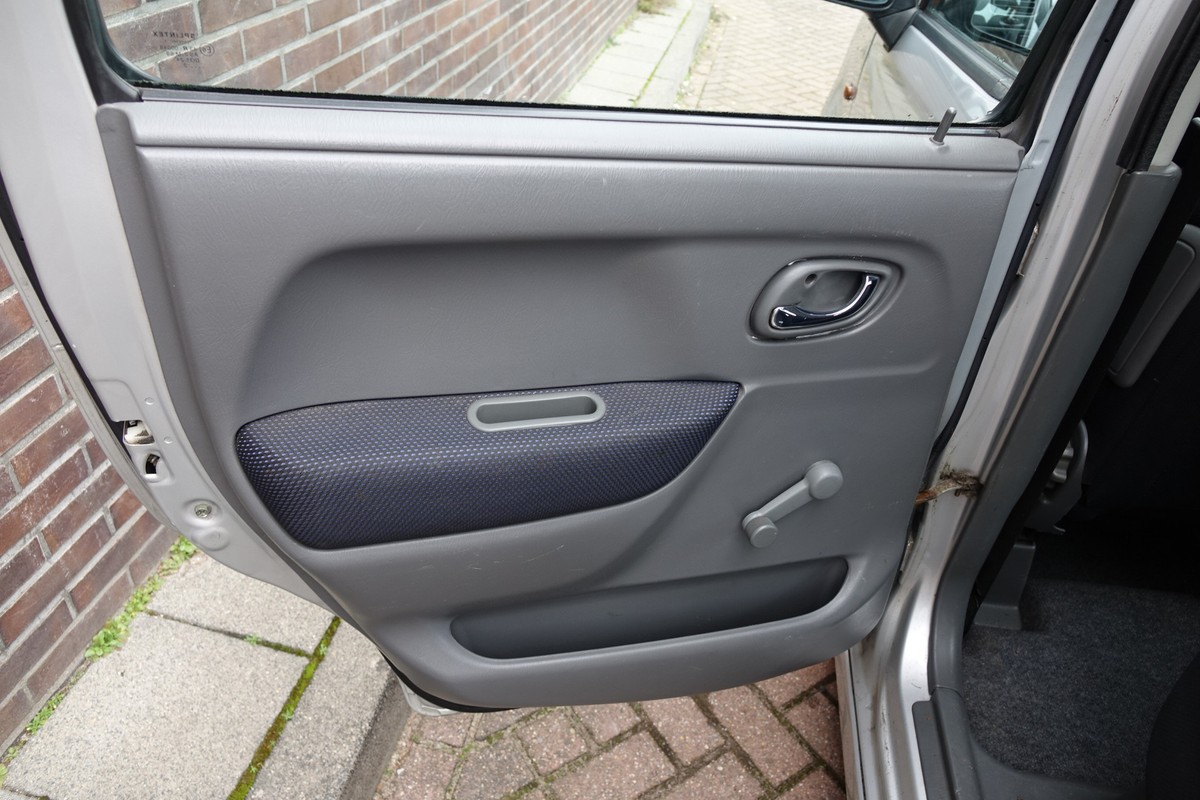Suzuki Wagon R+