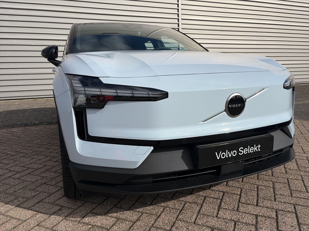 Volvo EX30