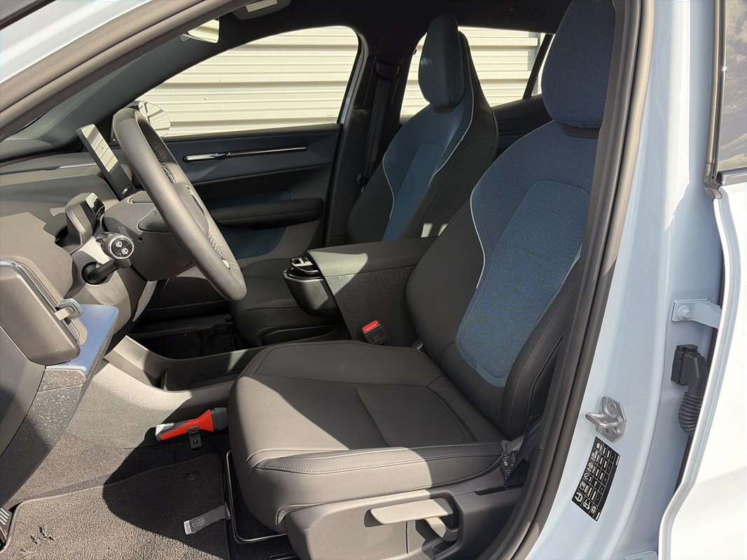 Volvo EX30