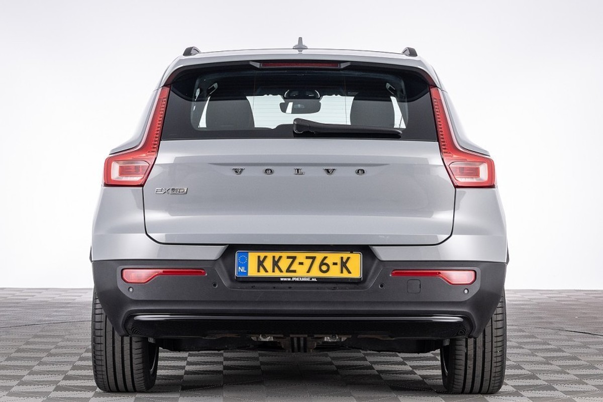 Volvo EX40