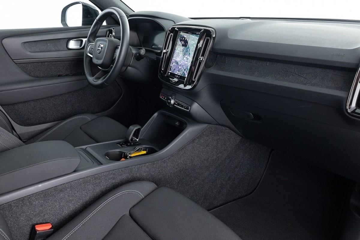 Volvo EX40