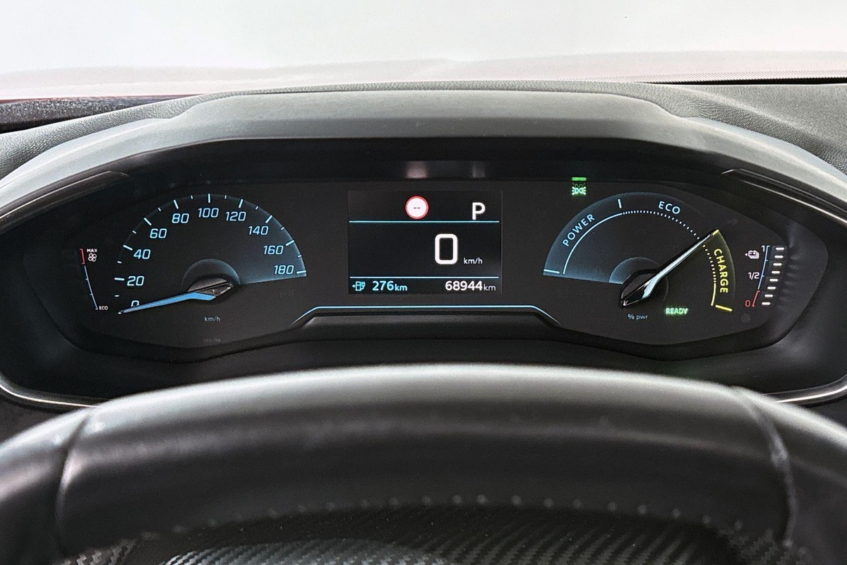 Peugeot e-2008