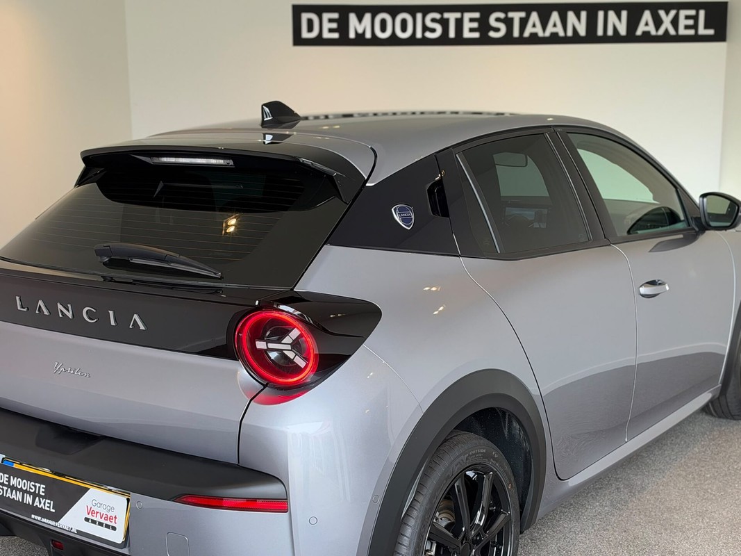 Lancia Ypsilon
