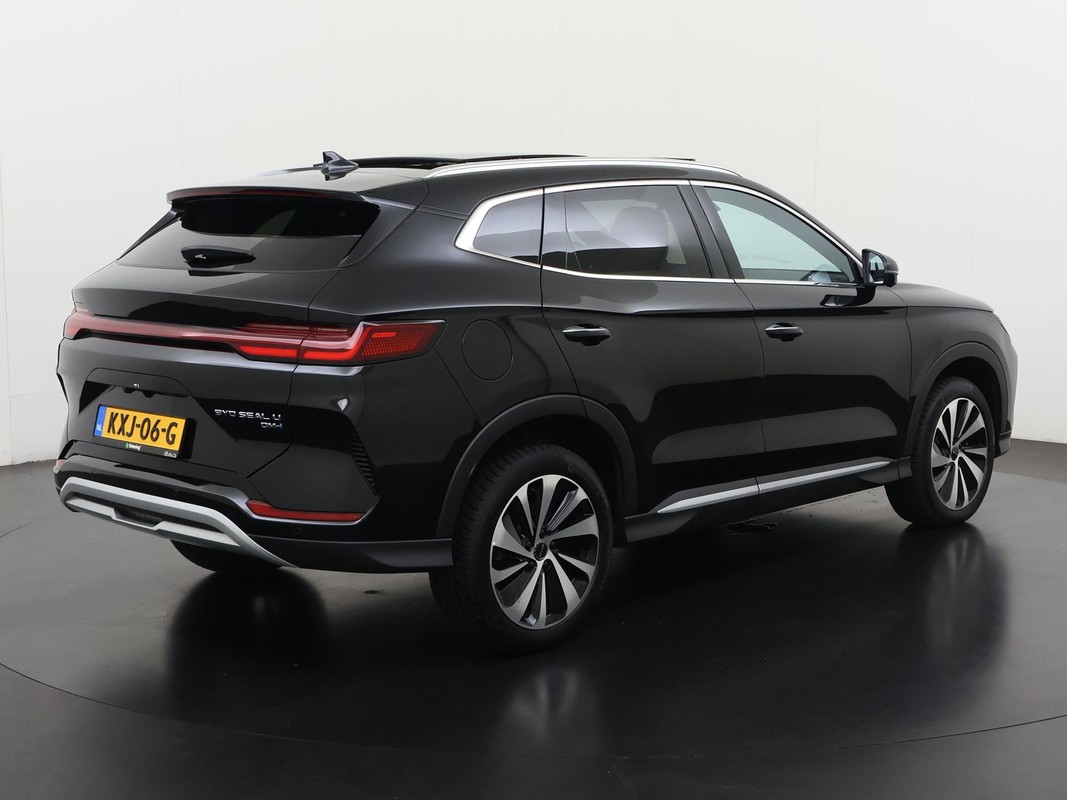 BYD SEAL U