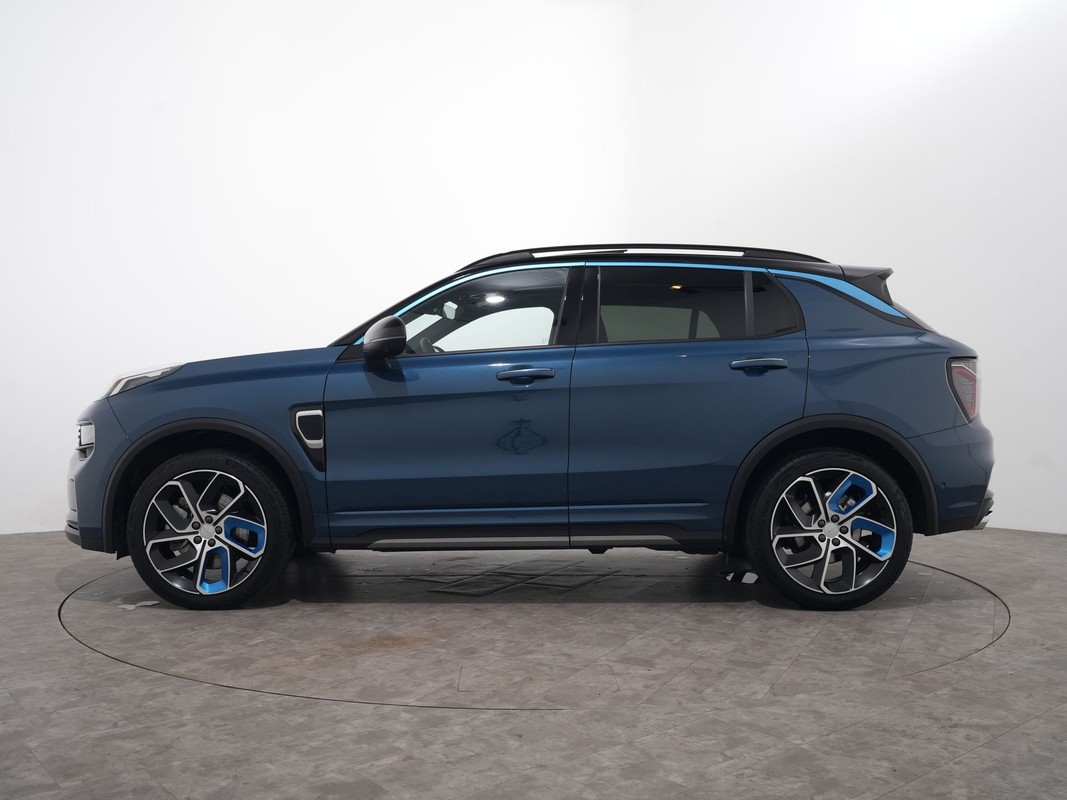 Lynk & Co 01
