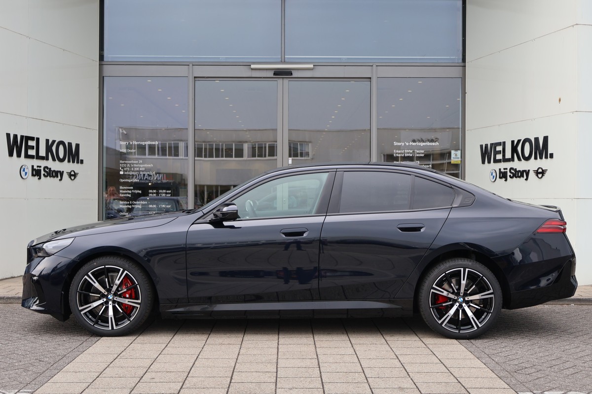 BMW i5