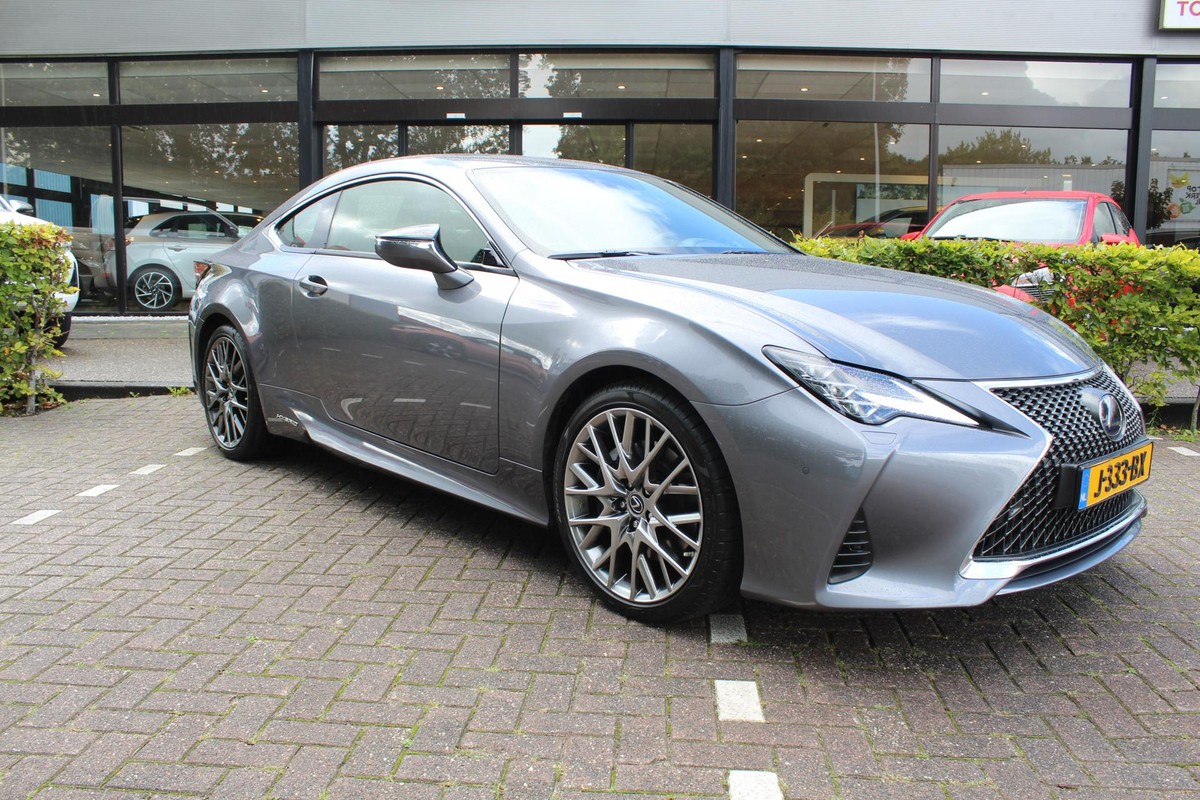 Lexus RC