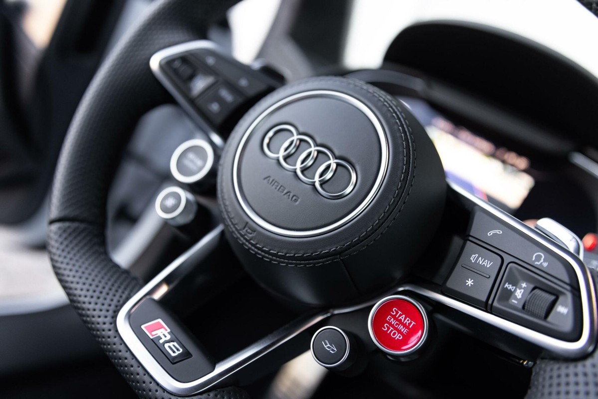 Audi R8