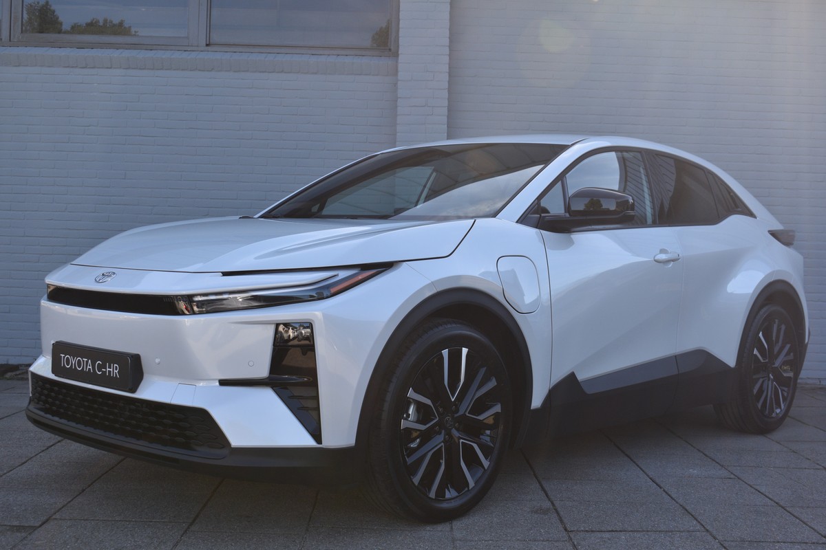 Toyota C-HR+