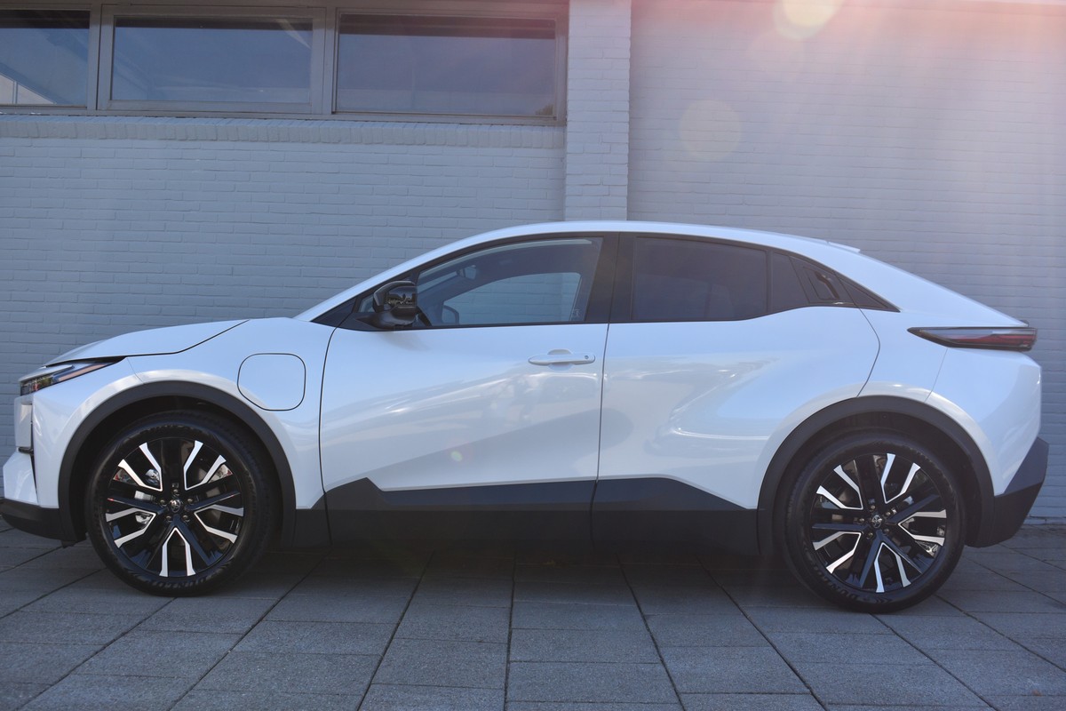 Toyota C-HR+
