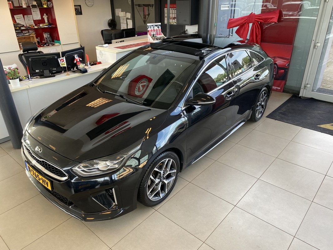 Kia ProCeed