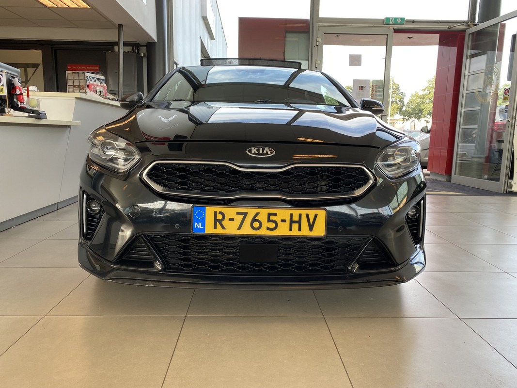 Kia ProCeed