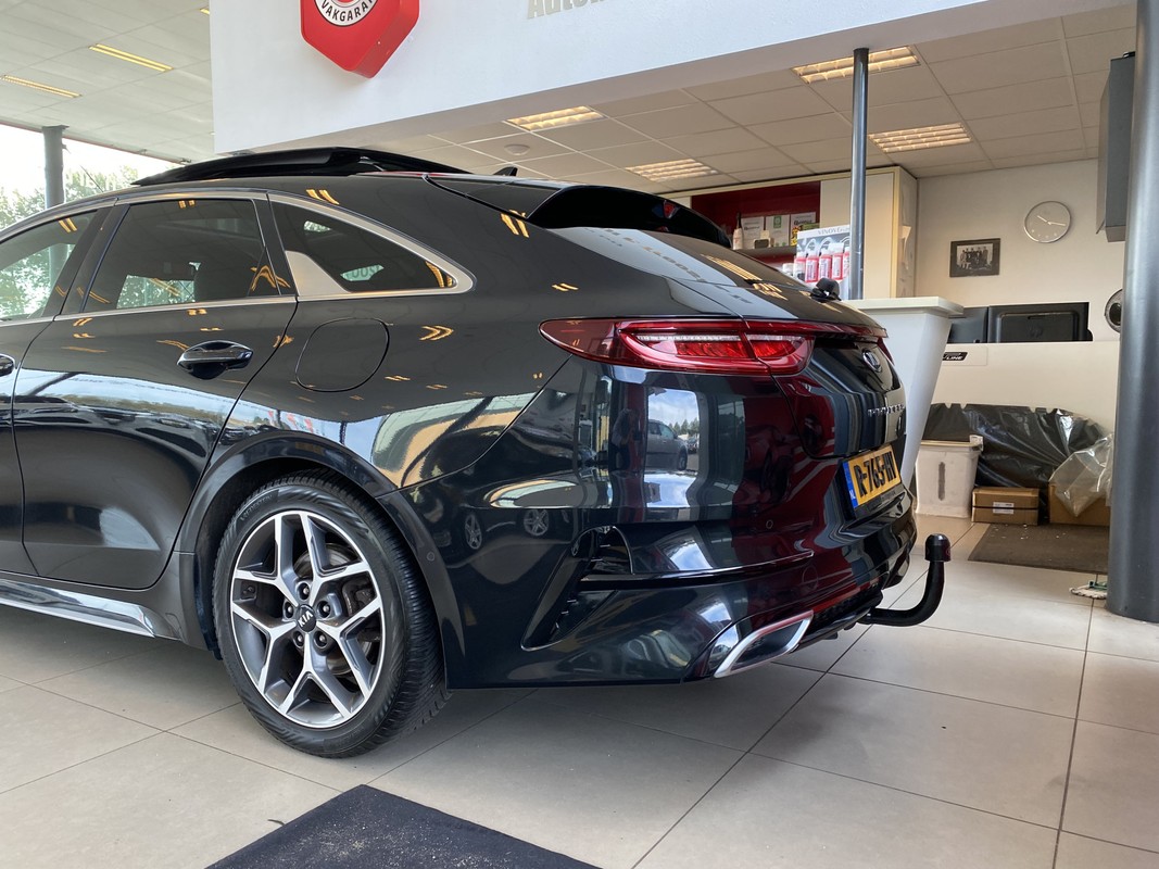 Kia ProCeed
