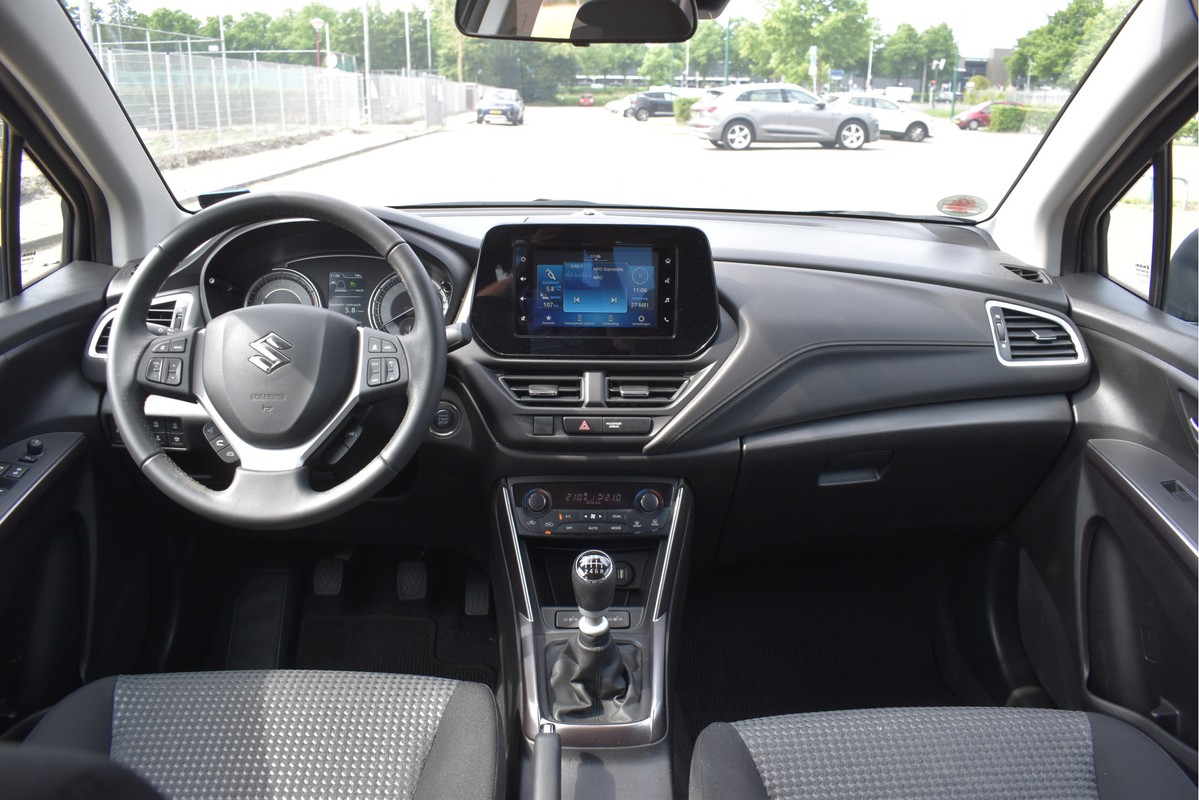 Suzuki S-Cross