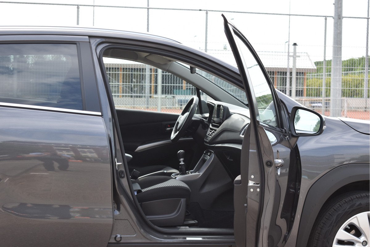 Suzuki S-Cross