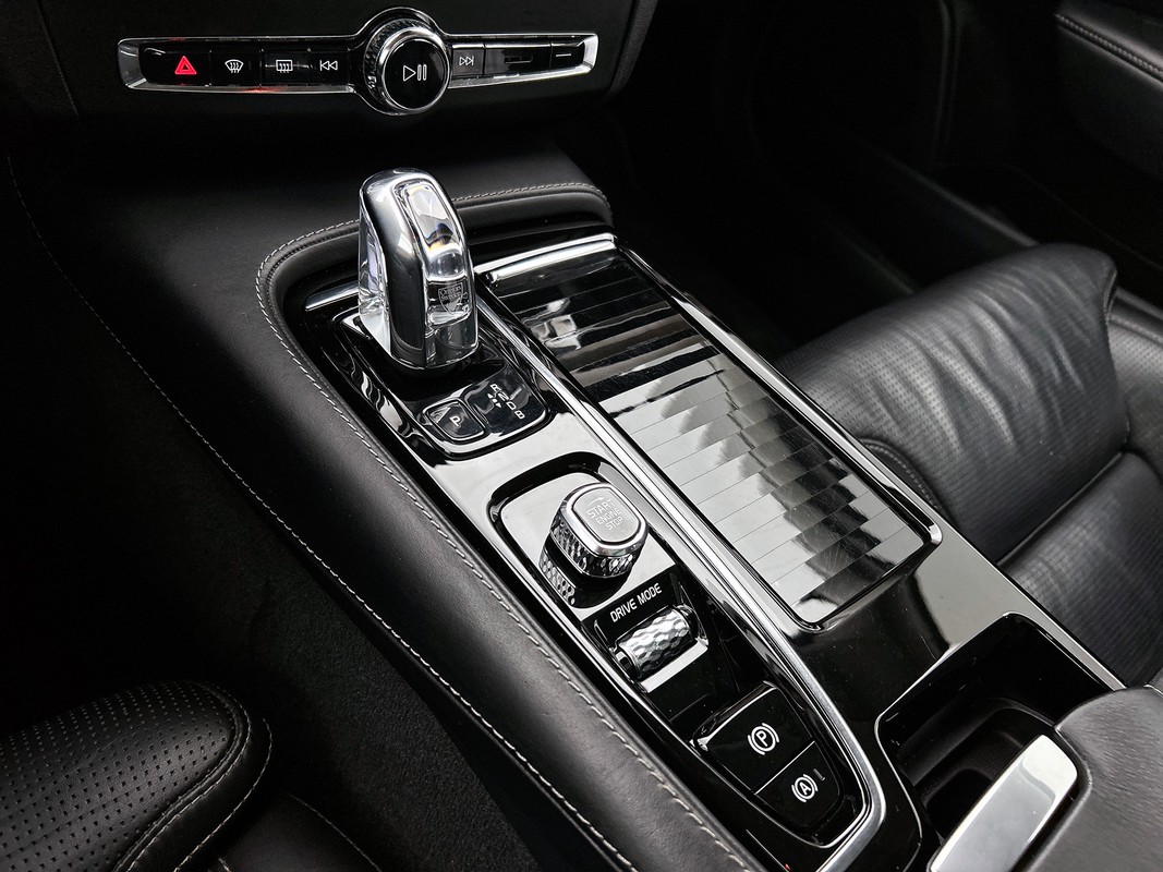 Volvo V90