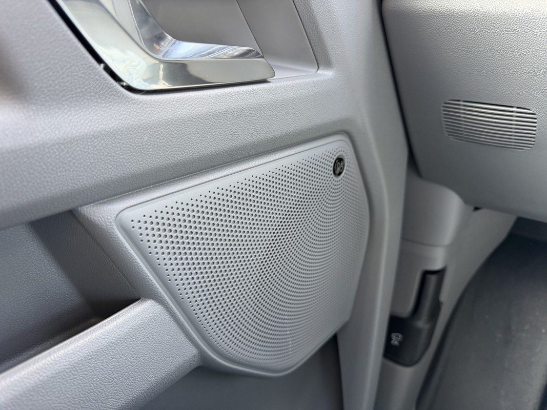 Ford E-Transit Custom