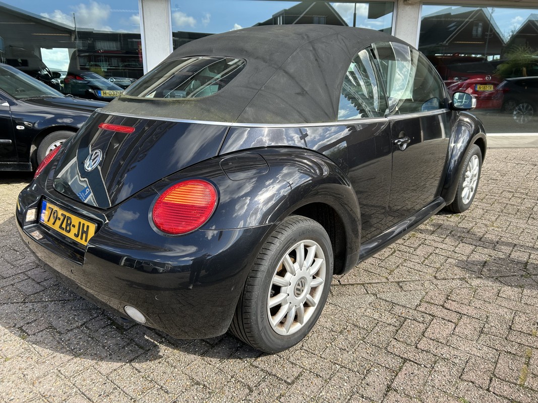 Volkswagen New Beetle
